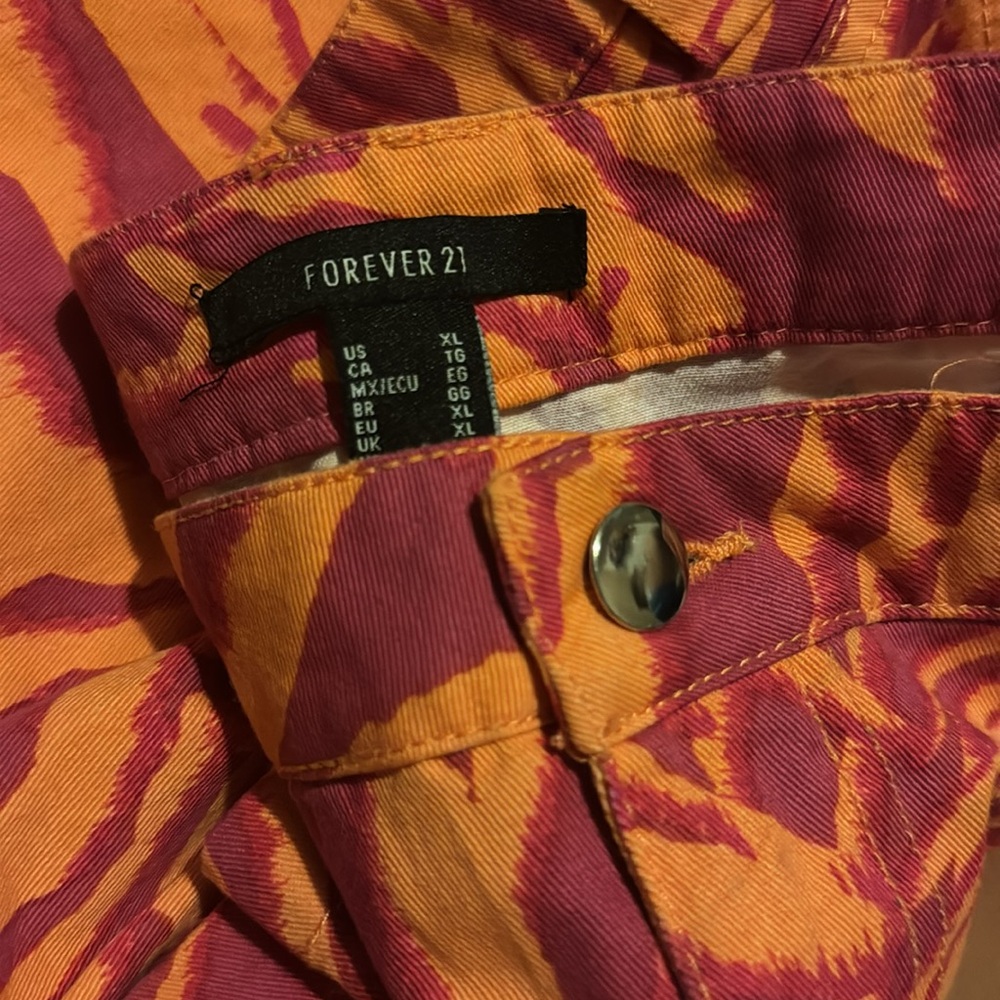 Twill Zebra Print Cargo Pants - Picture 5 of 6